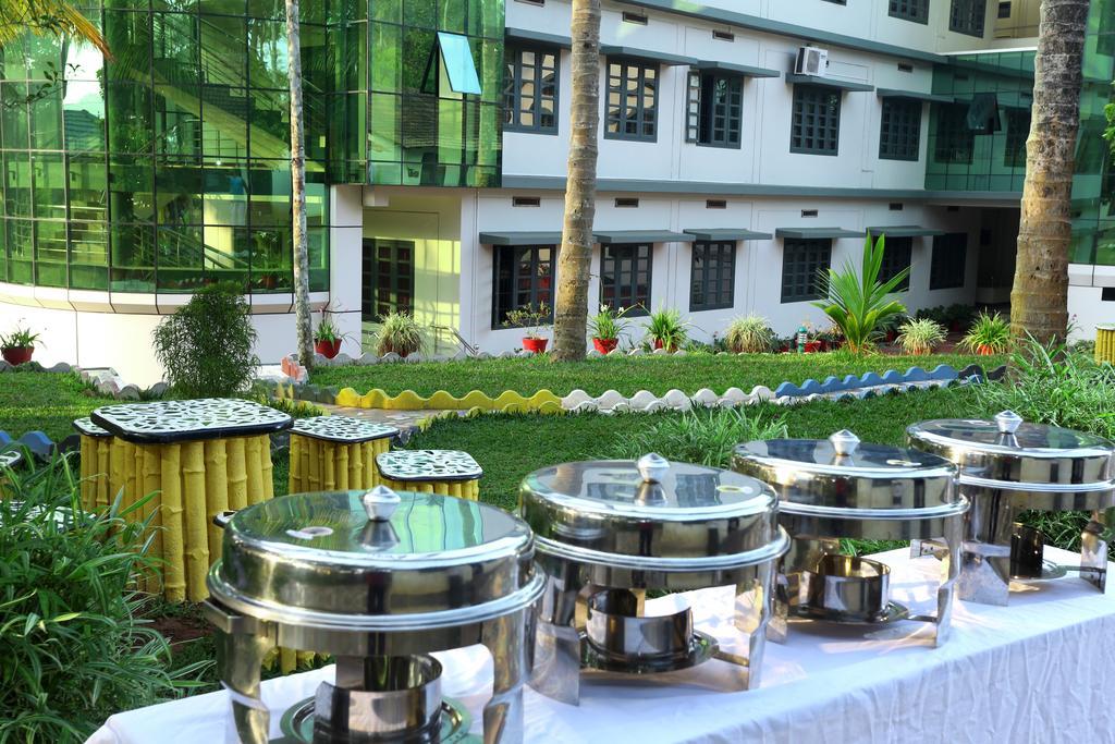 Misty Hills Hotel & Resorts Wayanad Exterior photo