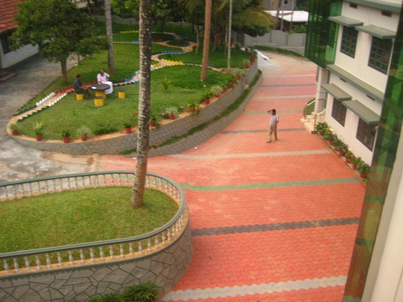 Misty Hills Hotel & Resorts Wayanad Exterior photo