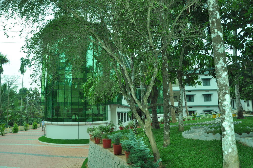 Misty Hills Hotel & Resorts Wayanad Exterior photo